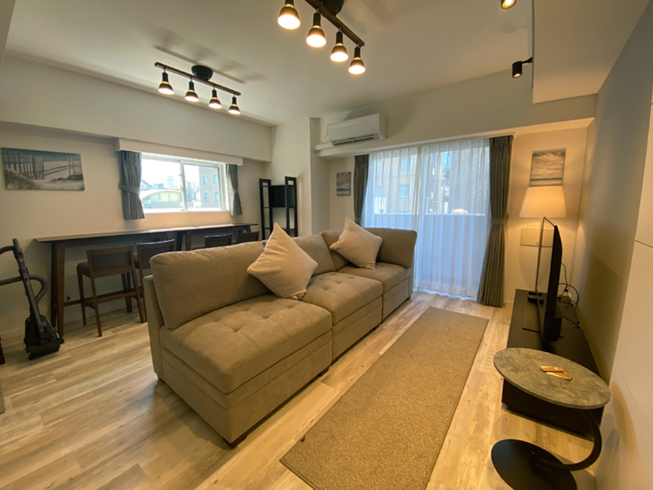 Suidobashi SF9 Tokyo Furnished apartment Living room